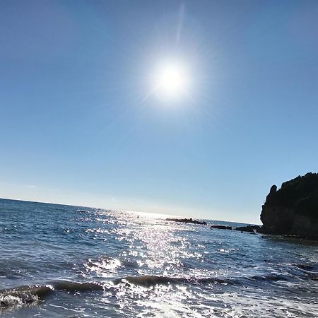Апартаменты Alonaki Bay Halikounas Экстерьер фото